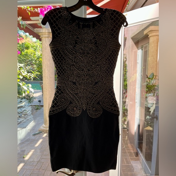 RVN Abstract Jacquard Mini Dress - Picture 7 of 9